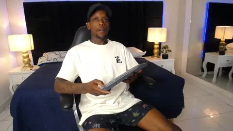 SKYLERBIGXXX online show from 05/26/26, 04:41