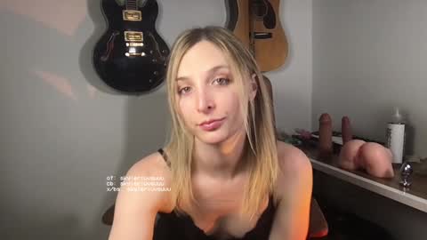 Snapshot of skylerluvsuuu chatting on 01/23/25, 02:02 skylerluvsuuu online show from 01/23/25, 02:02