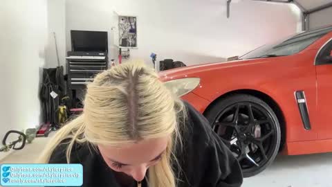 skyler online show from 10/30/25, 02:46