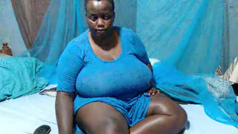 Snapshot of skylla07 chatting on 03/09/25, 05:49 sheliah online show from 03/09/25, 05:49