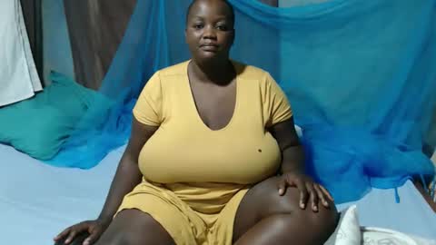 Snapshot of skylla07 chatting on 09/16/25, 04:13 sheliah online show from 09/16/25, 04:13