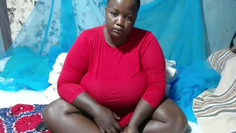 Snapshot of skylla07 chatting on 09/28/25, 03:56 sheliah online show from 09/28/25, 03:56