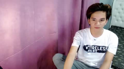 Snapshot of skyloquitexx chatting on 04/02/26, 01:09 skyler online show from 04/02/26, 01:09