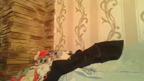 skyressie333 online show from 11/19/25, 01:22