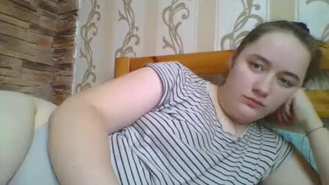 skyressie333 online show from 02/16/26, 06:53