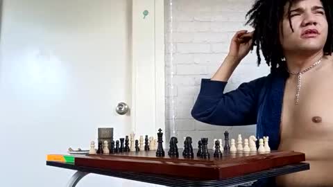 skysnicker online show from 10/18/25, 02:18