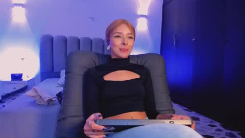 skythompson online show from 10/03/25, 05:37