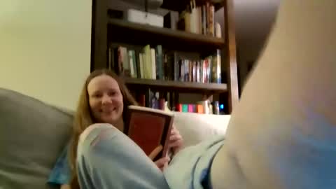 Sky Winters online show from 11/08/25, 01:06