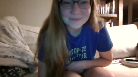 Sky Winters online show from 12/05/25, 03:26