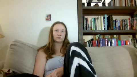 Snapshot of skywinters chatting on 07/28/26, 01:21 Sky Winters online show from 07/28/26, 01:21