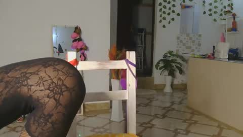 Bella online show from 10/27/25, 02:15