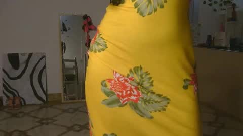 Bella online show from 11/14/25, 01:48