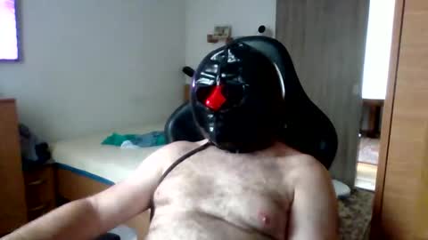 Snapshot of slatexss chatting on 09/21/25, 02:40 slatexss online show from 09/21/25, 02:40