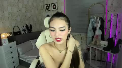 Snapshot of slaughtyalexxx chatting on 02/21/25, 06:51 Alexandria my love online show from 02/21/25, 06:51