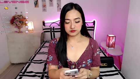 Queen Cyrine online show from 01/12/25, 05:24