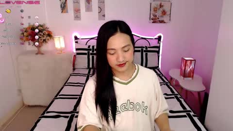 Queen Cyrine online show from 02/13/25, 11:39