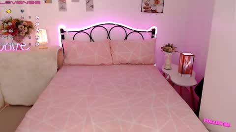 Queen Cyrine online show from 03/09/25, 09:02