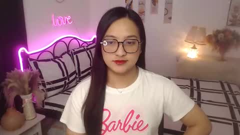 Queen Cyrine online show from 11/25/25, 08:36