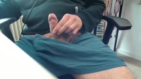 Snapshot of slave_bitch_boy chatting on 09/15/25, 07:41 slave_bitch_boy online show from 09/15/25, 07:41