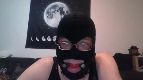 Snapshot of slaveforgodess chatting on 07/15/26, 11:43 slaveforgodess online show from 07/15/26, 11:43