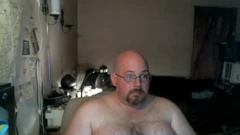 Snapshot of slavejim518 chatting on 11/14/25, 02:10 slavejim online show from 11/14/25, 02:10