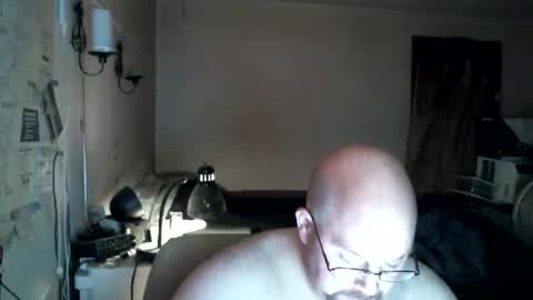 Snapshot of slavejim518 chatting on 12/01/25, 12:48 slavejim online show from 12/01/25, 12:48
