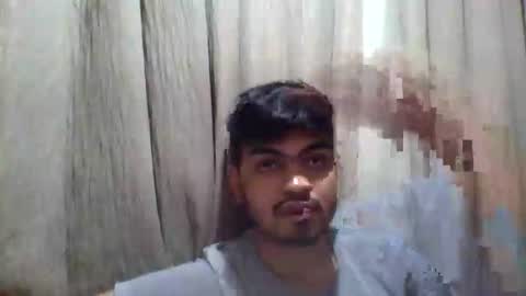 Snapshot of slavesj18 chatting on 11/08/25, 05:01 Add me on hangout sjcool1998 online show from 11/08/25, 05:01