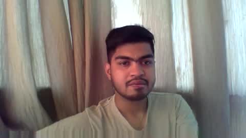 Snapshot of slavesj18 chatting on 12/14/25, 06:52 Add me on hangout sjcool1998 online show from 12/14/25, 06:52