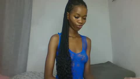 Snapshot of slaybby chatting on 09/22/25, 08:00 Slaybby online show from 09/22/25, 08:00