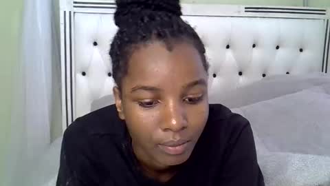 Snapshot of sleciahsha chatting on 04/25/26, 09:45 sly online show from 04/25/26, 09:45