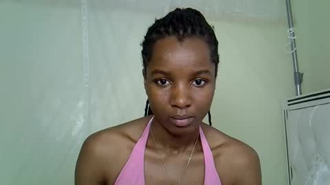 Snapshot of sleciahsha chatting on 05/18/26, 12:22 sly online show from 05/18/26, 12:22