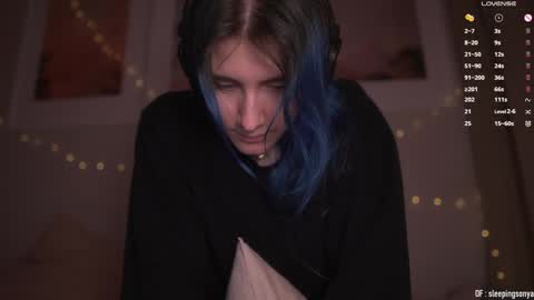 Snapshot of sleepingsonya chatting on 12/20/24, 11:37 Sonya online show from 12/20/24, 11:37