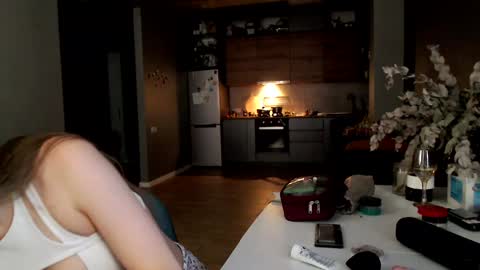 Slemgem Amy  friends online show from 11/18/25, 06:51