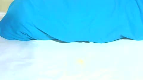 Snapshot of slendablack2023 chatting on 11/16/25, 12:22 slendablack2023 online show from 11/16/25, 12:22