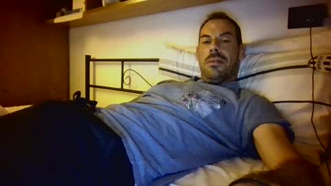 Snapshot of slevin1983 chatting on 07/22/26, 02:47 slevin online show from 07/22/26, 02:47