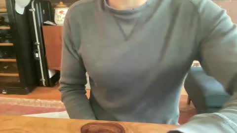 slickandeasy39 online show from 12/19/24, 03:52