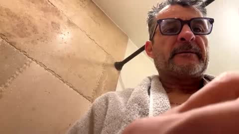 Snapshot of slickdog1969 chatting on 01/11/25, 05:51 Slickdog online show from 01/11/25, 05:51