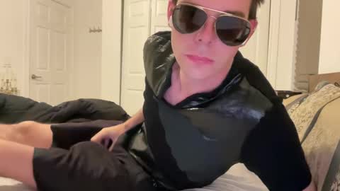 Snapshot of slickentertainment chatting on 03/08/25, 11:16 slickentertainment online show from 03/08/25, 11:16