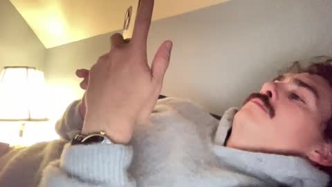 Snapshot of slickmass chatting on 12/09/24, 01:18 SlickMass online show from 12/09/24, 01:18