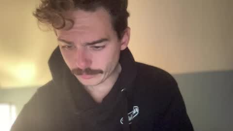 Snapshot of slickmass chatting on 12/16/24, 01:10 SlickMass online show from 12/16/24, 01:10