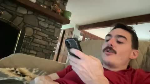 Snapshot of slickmass chatting on 11/11/25, 05:24 SlickMass online show from 11/11/25, 05:24