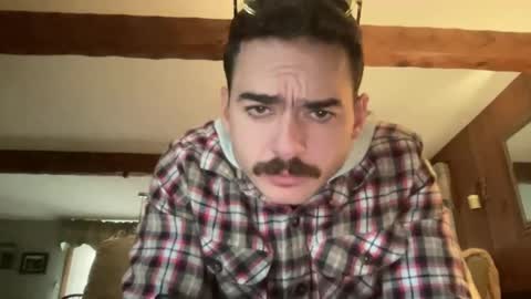 Snapshot of slickmass chatting on 11/16/25, 04:34 SlickMass online show from 11/16/25, 04:34