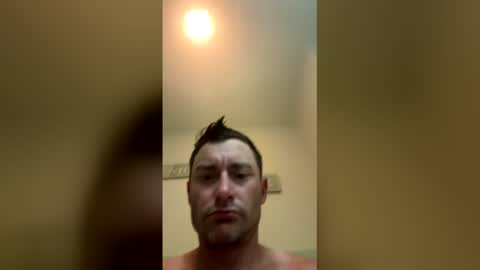 Snapshot of slicknick1988 chatting on 04/18/26, 07:58 slicknick1988 online show from 04/18/26, 07:58