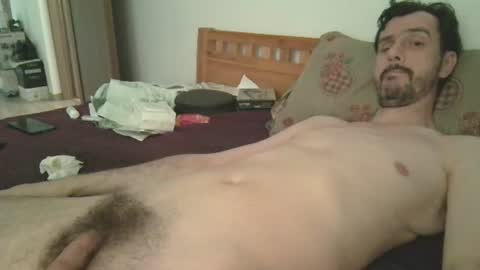 Snapshot of slim38 chatting on 07/05/26, 04:19 Alin online show from 07/05/26, 04:19