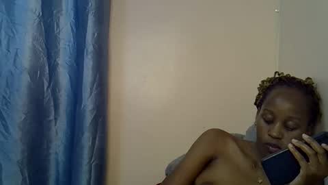 Alicia online show from 11/21/25, 08:07