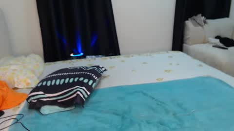 Aria online show from 01/14/26, 04:07