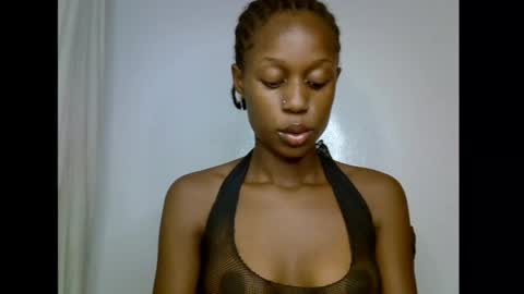 Snapshot of slim_candy12 chatting on 05/28/26, 03:09 Lily online show from 05/28/26, 03:09