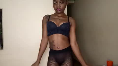 slim_desire online show from 11/19/25, 12:21