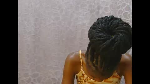 Snapshot of slim_girl01 chatting on 01/28/25, 04:52 slim_girl01 online show from 01/28/25, 04:52