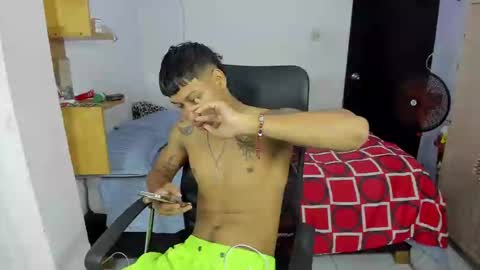 slim_master12 online show from 01/14/25, 12:14